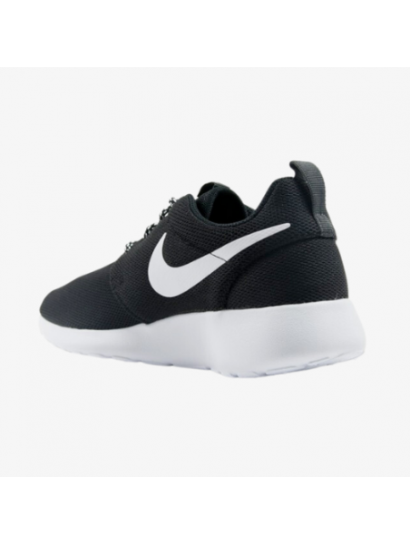 Roshe Run negras