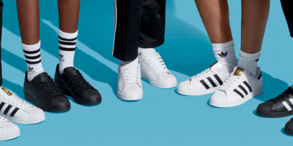 Descubre la Versatilidad y Estilo de las Zapatillas Adidas en novayasdescalzo